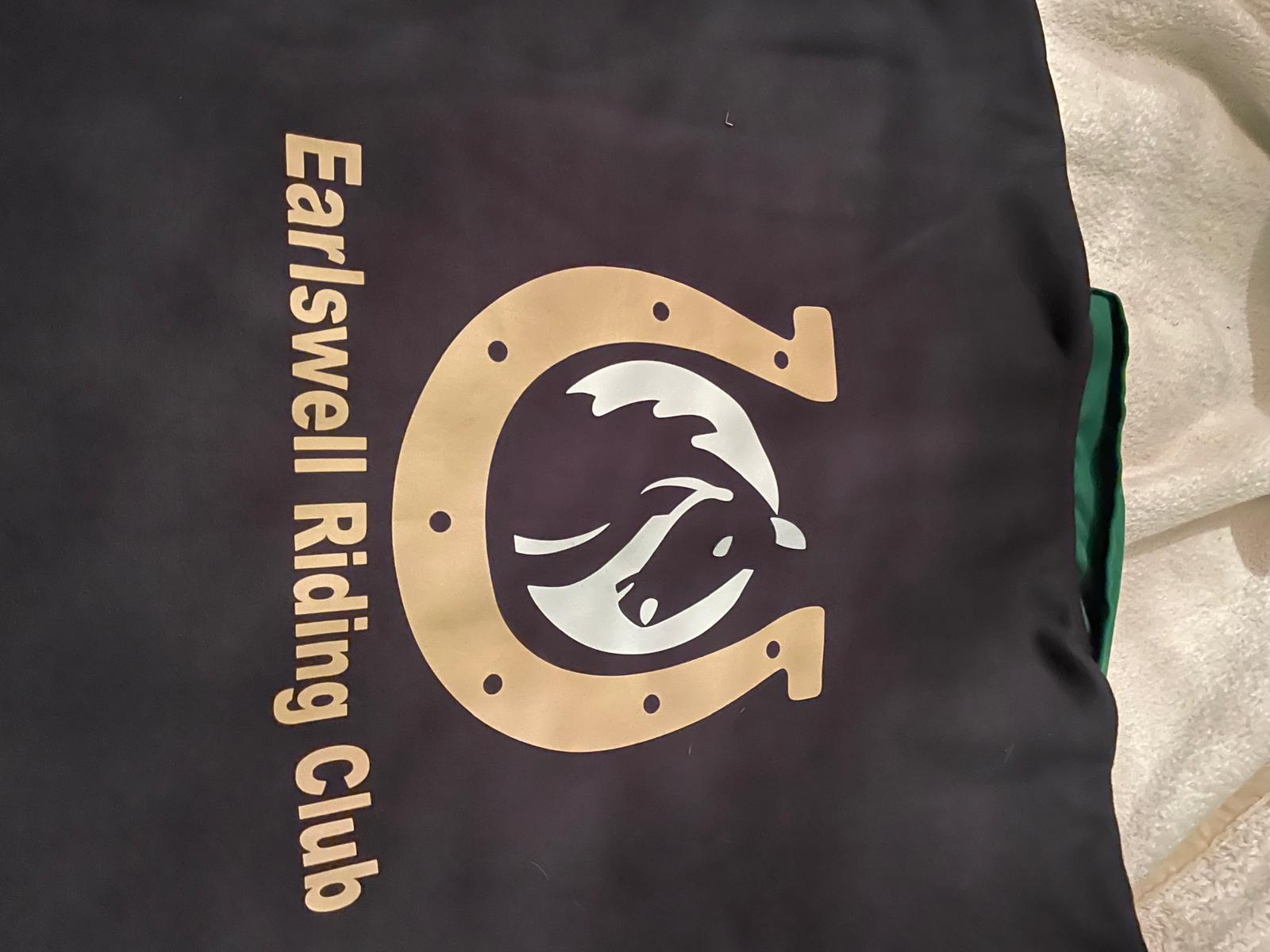 Jersey back